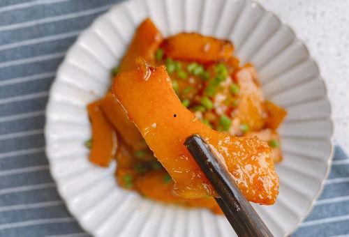 瓜蒸着吃的做法视频,简单美味，一蒸即享